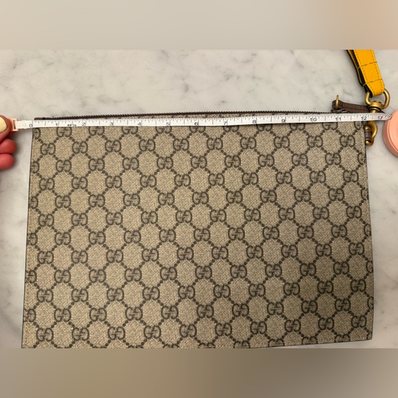 Gucci GG Supreme Monogram Neo Vintage Zip Wristlet Pouch Beige New Acero Crop - Picture 7 of 16